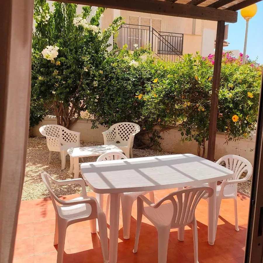 Appartements naturistes avec piscine situés dans un complexe naturiste en première ligne de plage Vera España